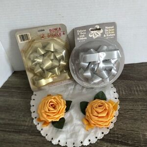 Vtg NOS Gift Bows